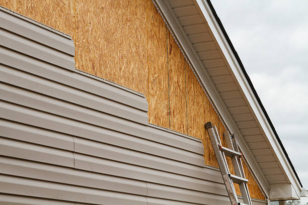 24/7 Emergency Vinyl Siding experts in Spring Hope, NC